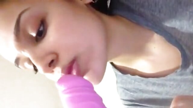 Doskonałe :  Janice Griffith i ostre filmiki erotyczne Demi Sutra dzielą się dużym, pięknym męskim kijem w łóżku Filmy dla dorosłych 