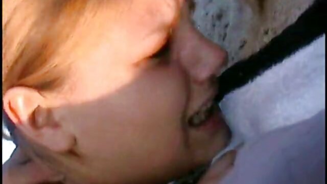 Doskonałe :  Ciemnowłosa MILF Krissy Lynn rucha szczęśliwego ostre porno darmowe filmy chłopca w łóżku Filmy dla dorosłych 